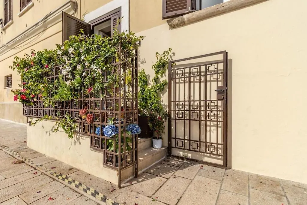 Cconforthotels Appartamento Domus Venezia Bari