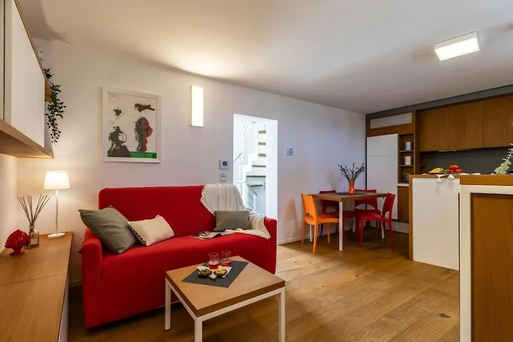 Cconforthotels Appartamento Domus Venezia Bari